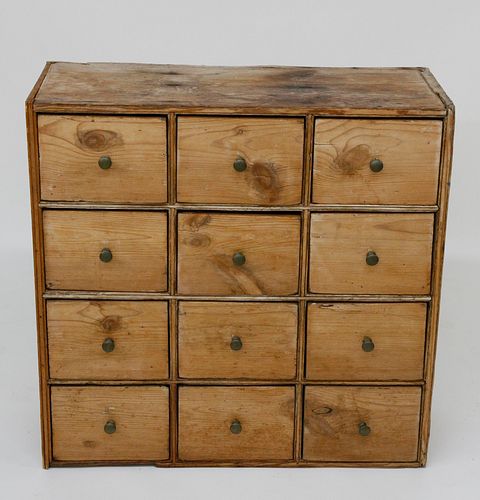 AMERICAN PINE TWELVE DRAWER APOTHECARY 37ed02