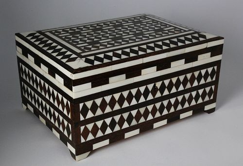 CAMEL BONE AND WOOD INLAID STORAGE 37ee8f