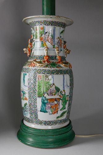 CHINESE EXPORT FAMILLE VERTE VASE