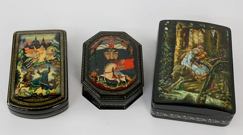 COLLECTION OF THREE FINELY PAINTED 37ef56