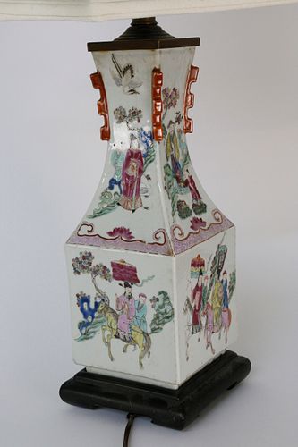 CHINESE PORCELAIN FIGURAL VASE 37ef88