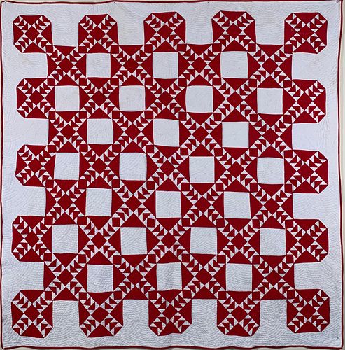 RED AND WHITE FLYING GEESE PATCHWORK