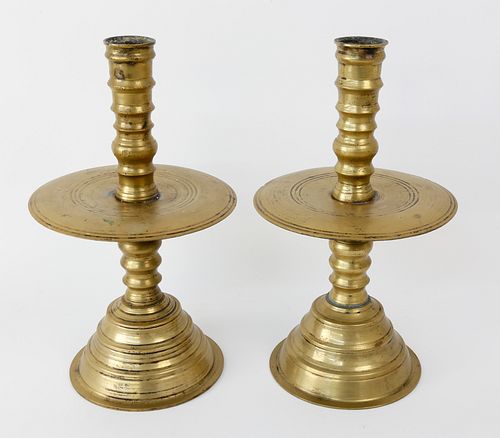 PAIR OF DUTCH OR ENGLISH BRASS 37f082