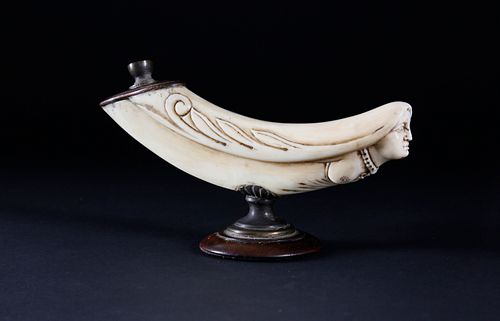 CARVED IVORY BRASS AND WOOD SNUFF 37f091