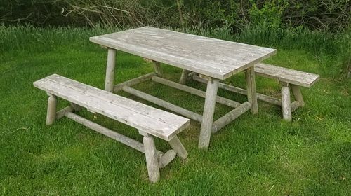 OUTDOOR PICNIC TABLE AND TWO BENCHESOutdoor 37f10c