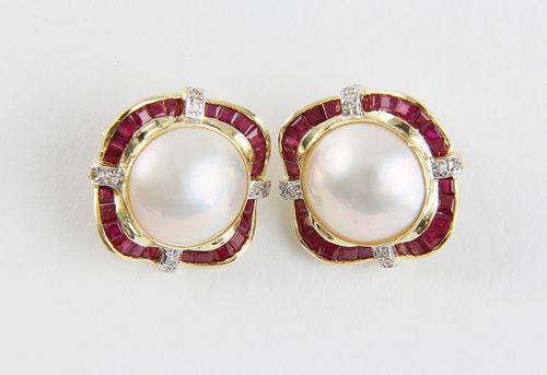 PAIR OF 14K YELLOW GOLD MABE PEARL  37f59b