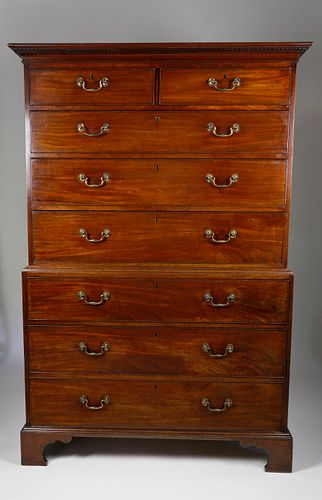 GEORGE III ENGLISH MAHOGANY CHEST