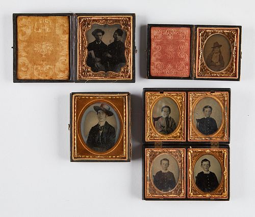 GRP: 4 CASED DAGUERREOTYPE PHOTOGRAPHSGroup