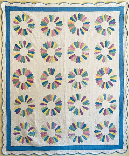 PAIR OF VINTAGE DRESDEN PLATE QUILTS,