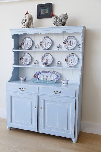 BABY BLUE PAINTED PETITE OPEN HUTCHBaby