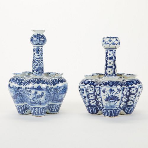 PAIR OF CHINESE EXPORT BLUE AND