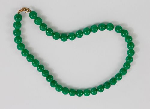 12MM DYED GREEN QUARTZ BEAD NECKLACE12mm