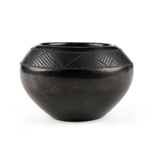 DESIDERIA SAN ILDEFONSO BLACKWARE