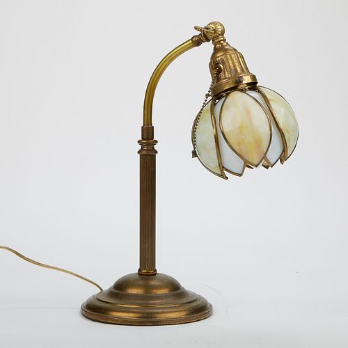 WELDON MFG CO NY TABLE LAMP HANDEL
