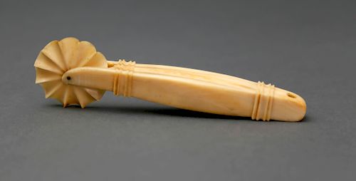 WHALER MADE WHALE IVORY PIE CRIMPERWHALER