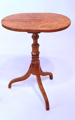 19TH CENTURY OVAL TIGER MAPLE STAND19th 37ff40