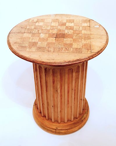 PETITE PEDESTAL GAME TABLEPetite Pedestal