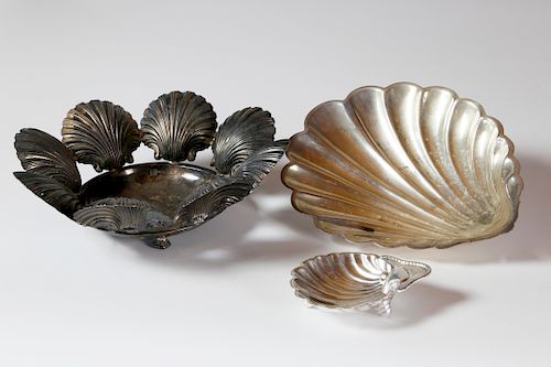 THREE STERLING SILVER SHELL DISHESThree 37ff4d