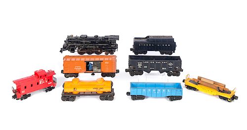 8 ANTIQUE TOY TRAIN CARSGood condition