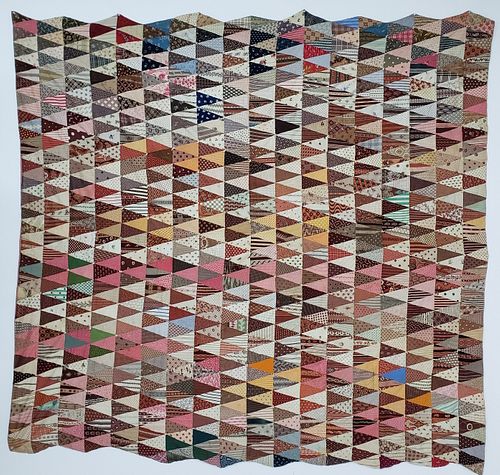 19TH CENTURY PATCHWORK QUILT COMPRISING 37d9a4