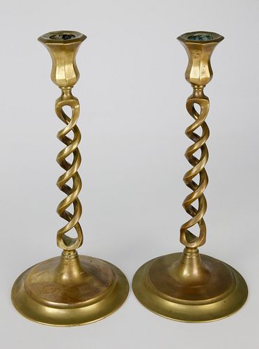 PAIR OF VINTAGE BRASS TWISTED COLUMN