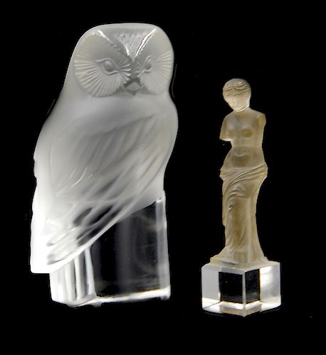 TWO FROSTED ART GLASS LALIQUE OWL 37dbb0