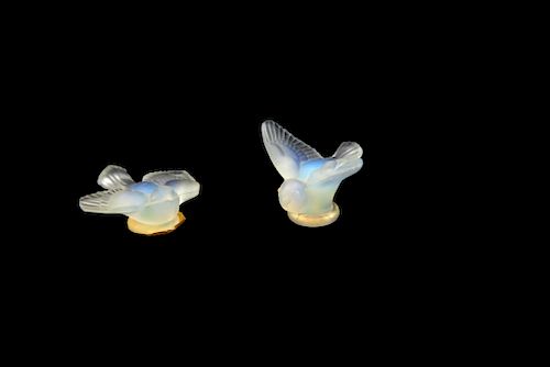 2 FRENCH OPALESCENT ART GLASS BIRDS2 37dc90