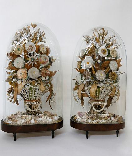 PAIR OF VICTORIAN SHELL WORK FLORAL 37dfc8