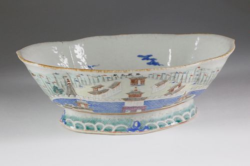 CHINESE EXPORT PORCELAIN FOOTED 37e162