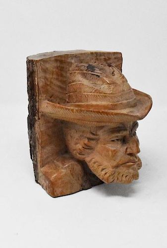 WOOD CARVINGWood carving of a bearded 37e29c