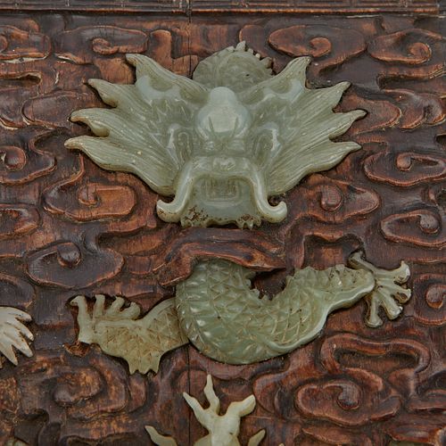 CHINESE SEAL CHEST WITH INLAID 37e468