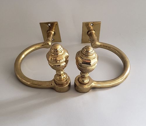 PAIR OF LARGE BRASS MULTI TURNED 37e55d