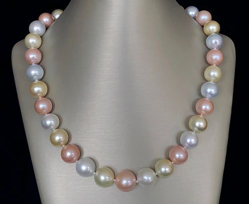 FINE SOUTH SEA PEARL AND PINK FRESHWATER