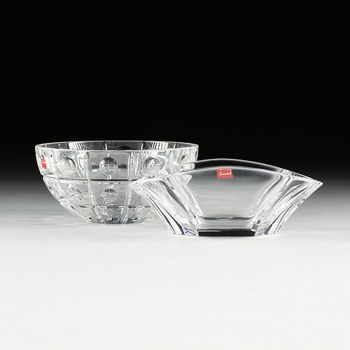 A GROUP OF TWO BACCARAT CRYSTAL