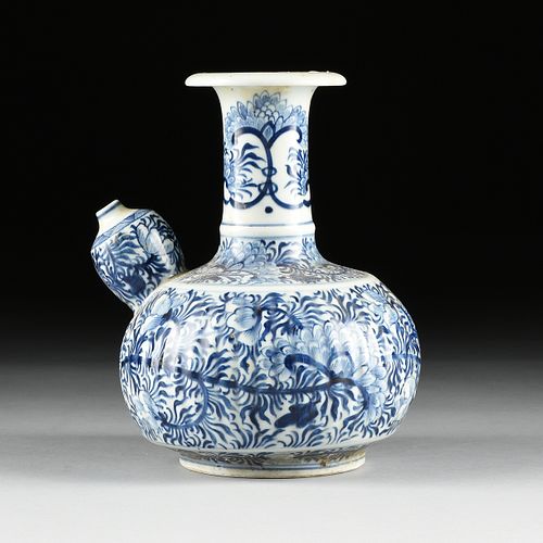 A QING DYNASTY UNDERGLAZE BLUE