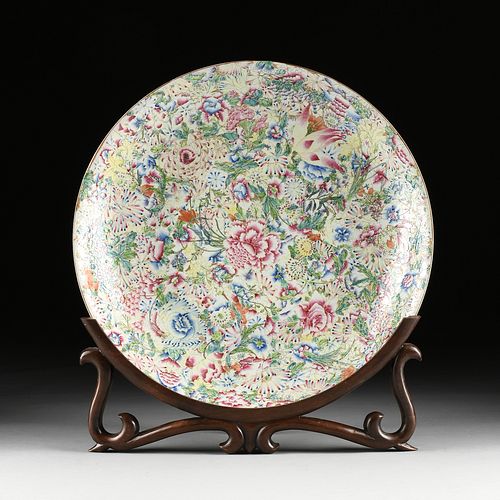 A CHINESE FAMILLE ROSE MILLEFLEUR CHARGER,