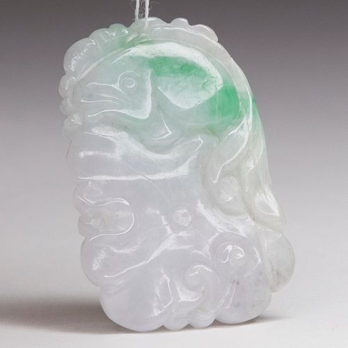 CHINESE CARVED GREEN AND WHITE 3812d8