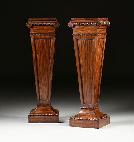 A PAIR OF GEORGE III STYLE CARVED 3813d4