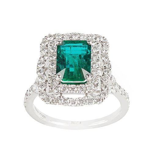 EMERALD AND DIAMOND RINGEmerald 3815f5