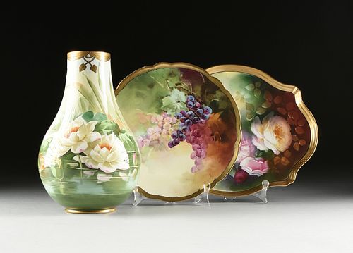 A GROUP OF THREE PARCEL GILT HAND PAINTED