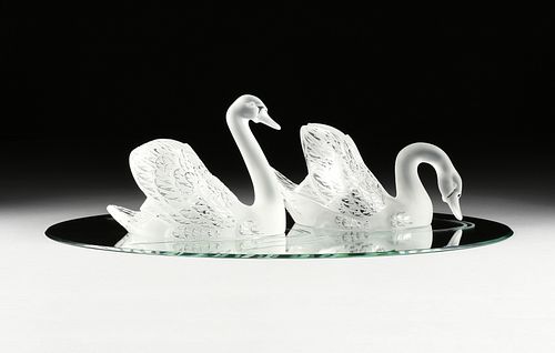 A PAIR OF LARGE LALIQUE CRYSTAL