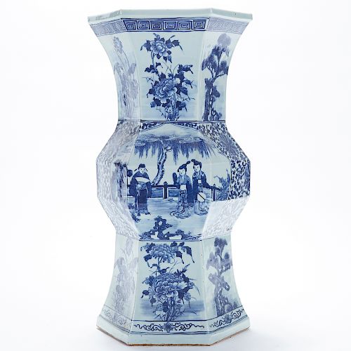 19TH C. CHINESE BLUE AND WHITE