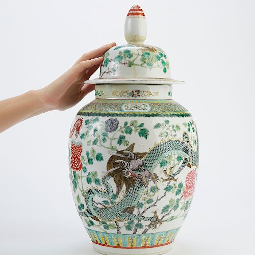 CHINESE PORCELAIN FAMILLE VERTE 3818c6