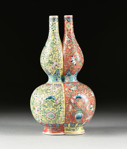 A QING DYNASTY STYLE CONJOINED 381919