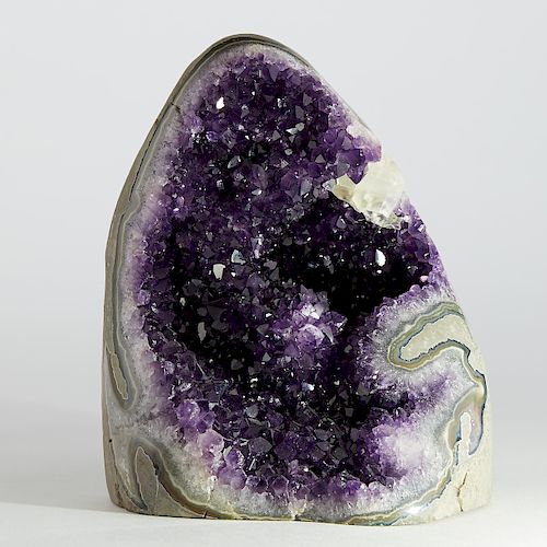 AMETHYST GEODEAmethyst geode with a