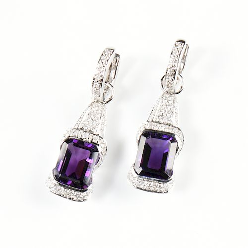 A PAIR OF 18K WHITE GOLD AMETHYST  381c0f