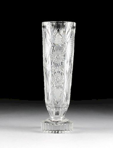 A CONTINENTAL CUT CRYSTAL VASE  381c86