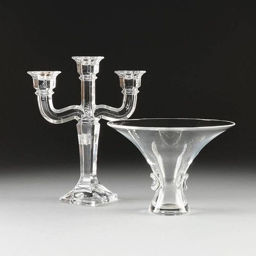 TWO CONTEMPORARY TRANSPARENT CRYSTAL 381cfa