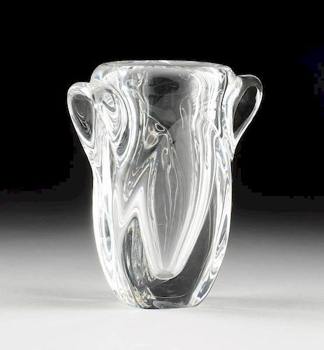 A CONTEMPORARY SEVRES CRYSTAL VASE,