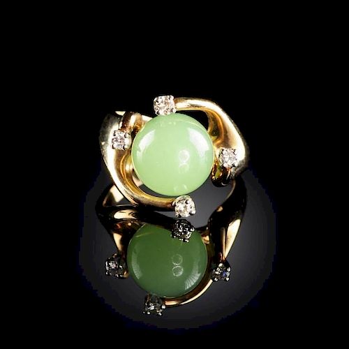 A 14K YELLOW GOLD, GREEN JADEITE, AND